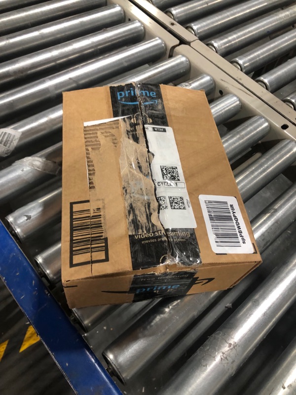 Photo 1 of Mattel Disney Pixar Buzz Lightyear Action Figure, Posable Character in Signature Look, Collectible Toy, 7 Inch