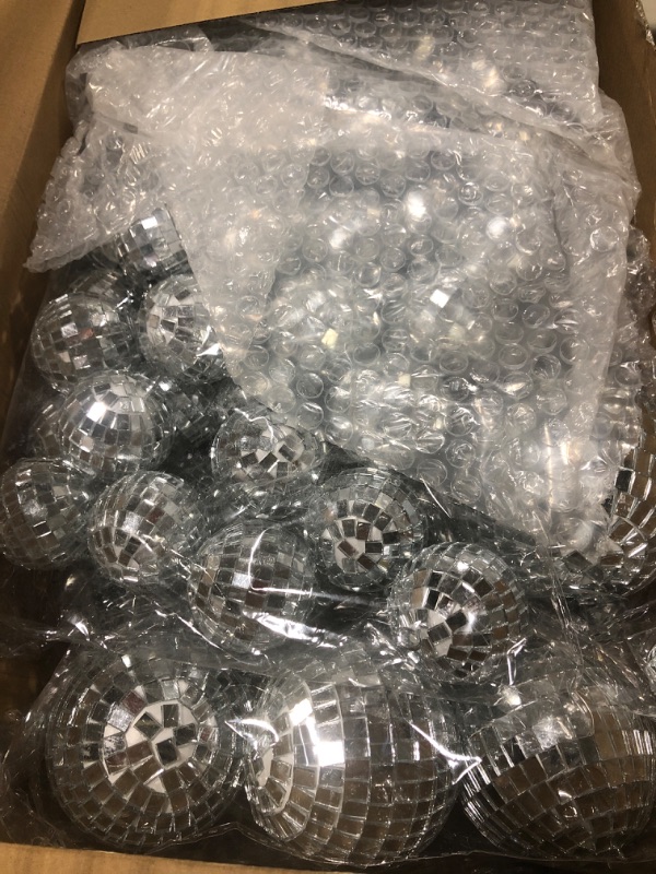 Photo 3 of 100 Pcs Mirror Disco Balls Decorations Different Sizes Bulk Silver Disco Balls Ornaments Hanging Disco Balls for Christmas Tree Dance Music 50s 60s 70s Disco Themed Party Decor (1, 2, 3, 4,)