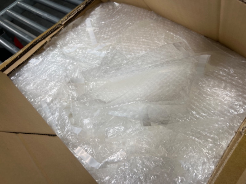 Photo 3 of 800 Pcs Clear Bubble Pouches with Sealing Strip 4 x 6 Inch Bubble Pouch Out Bags Protective Bubble Bags Shockproof Double Walled Bubble Cushion Bags for Dishes Plates Storage Shipping Moving