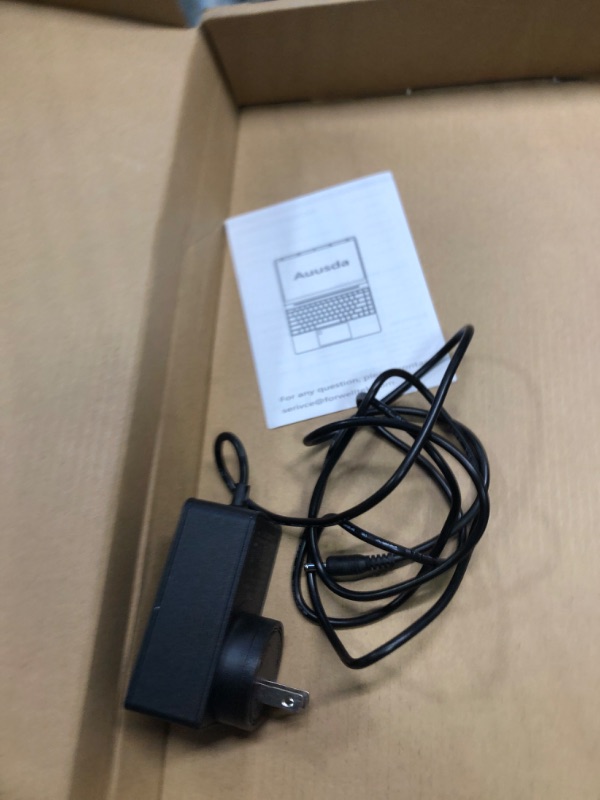Photo 1 of Auusda Laptop Computer