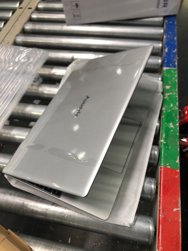 Photo 1 of Auusda Laptop Computer