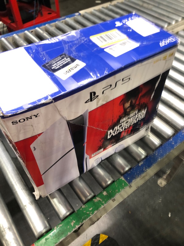 Photo 2 of ******NON FUNCTIONAL//SOLD AS PARTS ALL SALES FINAL****** 

**NON REFUNDABLE//ITEM IS SOLD AS PARTS ONLY**ALL SALES ARE FINAL*** 

 PlayStation®5 Console – Call of Duty® Modern Warfare® III Bundle