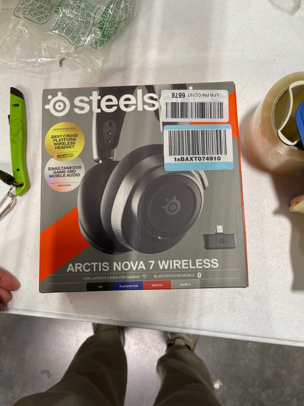 Photo 3 of NEW SteelSeries Arctis Nova 7 Wireless Multi-Platform Gaming Headset – Simultaneous Wireless 2.4GHz & Bluetooth – Comfort Design - Fast Charging 38Hr Battery – PC, PS, Switch, Mobile Black Arctis Nova 7