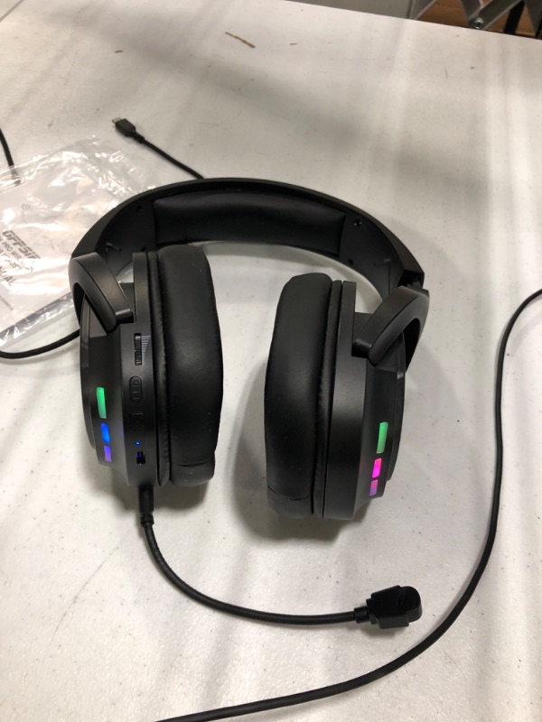 Photo 4 of **Used Microphone Doesn’t Work** OFFSIR Wireless Gaming Headset for Xbox One, PS5, PC, Mac, Nintendo Switch, Bluetooth 2.4G USB Gaming Headphones Over Ear Wired Headset with Surround Sound Detachable Noise Cancelling Microphone