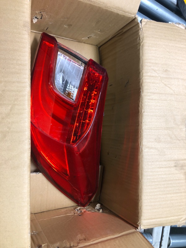 Photo 1 of Clidr Tail Light for Honda Accord Sedan 2018-2021 Rear Outer Taillamp Assembly Replacement Passenger Right Side