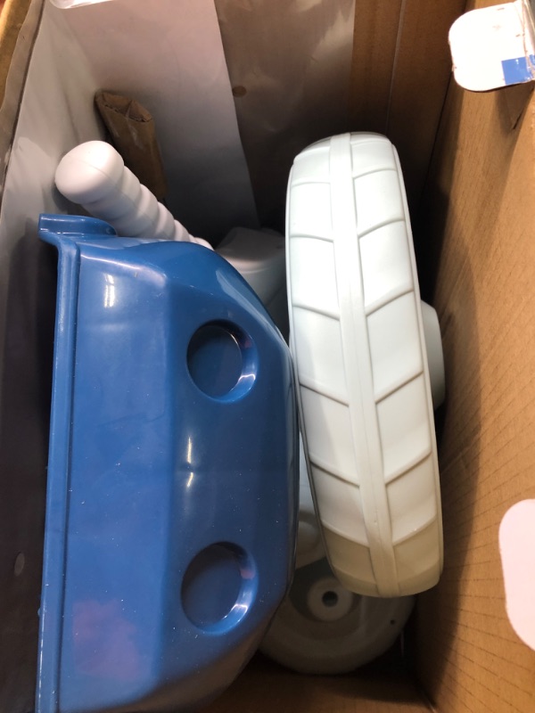 Photo 1 of Frozen 2 Disney Fly Wheels 10" Junior Cruiser Ride-On with Sound Effects Button! Ages 2-4