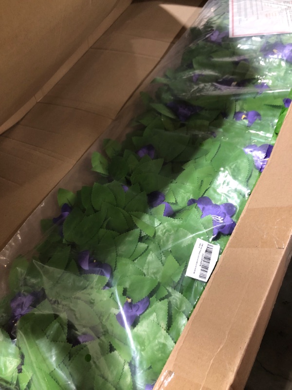 Photo 1 of Expandable Faux Ivy Fence Privacy Screen with Artificial Flower,Greenery Expandable Stretchable Covers Panel for Balcony Patio Apartment Garden Outdoor Decor 36X92INCH 1 DARK PURPLE