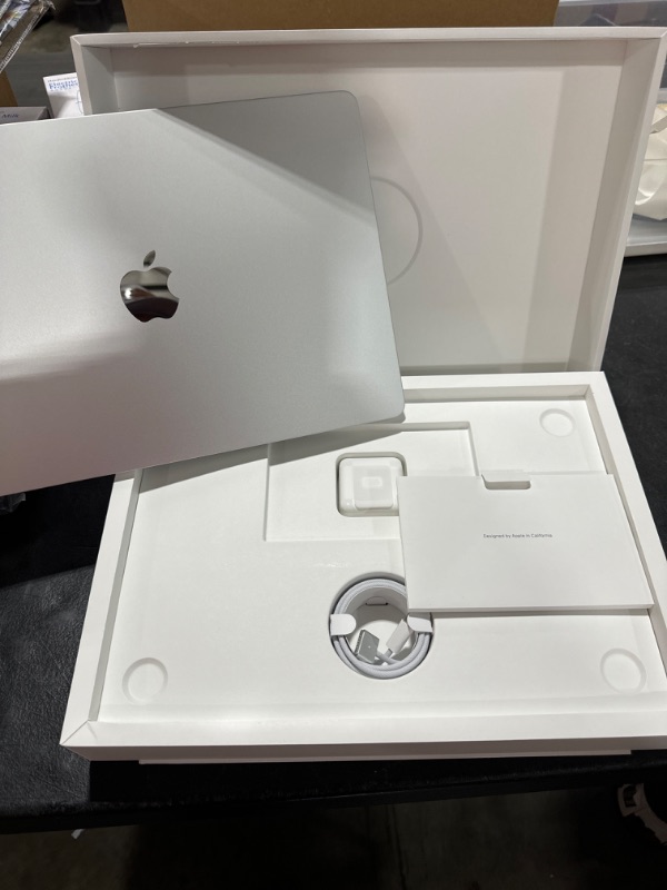 Photo 1 of Apple 2024 MacBook Air 15-inch Laptop with M3 chip: 15.3-inch Liquid Retina Display, 16GB Unified Memory, 512GB SSD Storage, Backlit Keyboard, Touch ID; Silver 16GB RAM 512GB Silver Without AppleCare+ (3 Years)