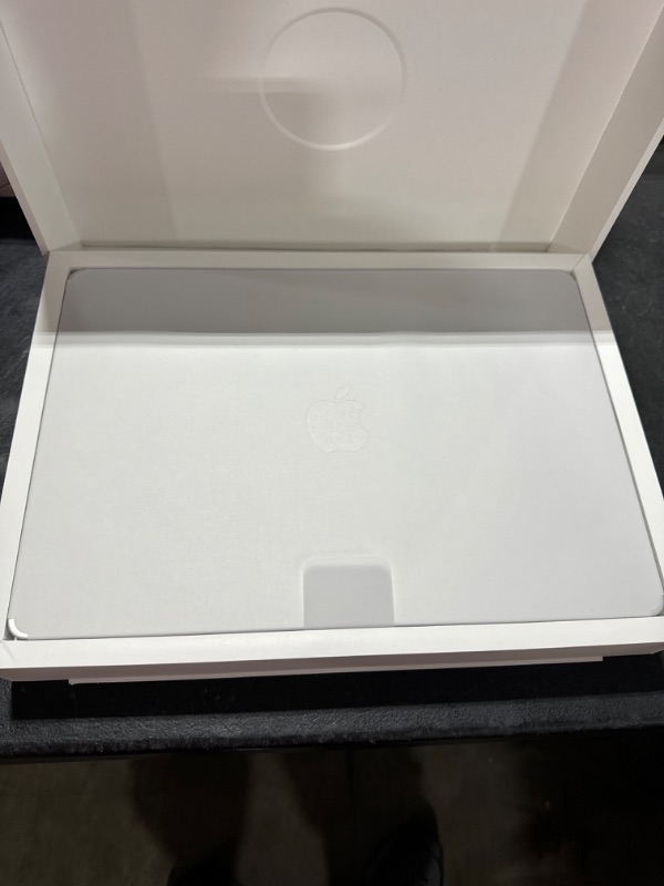 Photo 1 of Apple 2024 MacBook Air 15-inch Laptop with M3 chip: 15.3-inch Liquid Retina Display, 16GB Unified Memory, 512GB SSD Storage, Backlit Keyboard, Touch ID; Silver 16GB RAM 512GB Silver Without AppleCare+ (3 Years)