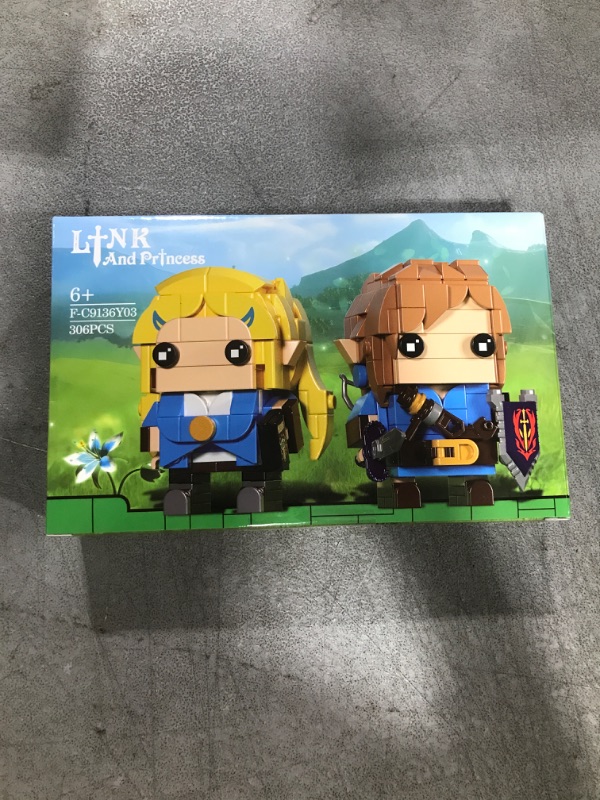 Photo 1 of BOTW Link and princess Building Set, Link Action Figures Holding Master Sword and Hylian Shield Link Action Figure Birthday Gifts for Kids
