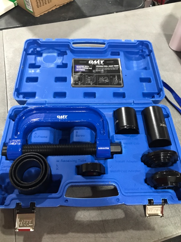 Photo 2 of Bearing Puller Set, 5 Ton Capacity Bearing Separator, Pinion Wheel Bearing Removal Kit with 2" and 3" Jaws, Wheel Hub Axle Puller Set, Heavy Duty Bearing Splitter Tool Kit with Blue Case