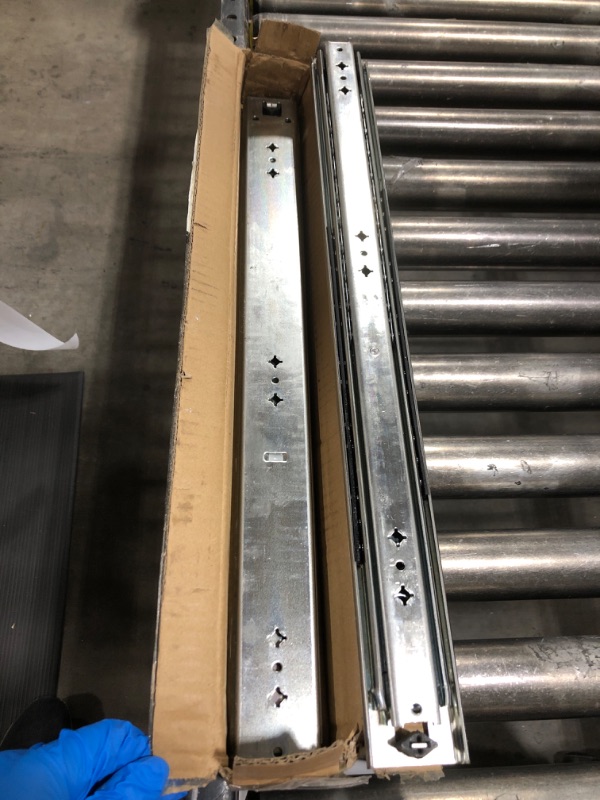 Photo 2 of 1 Pair of 22 Inch Heavy Duty Drawer Slides 250 lb Full Extension Side Mount Ball Bearing Drawer Rails