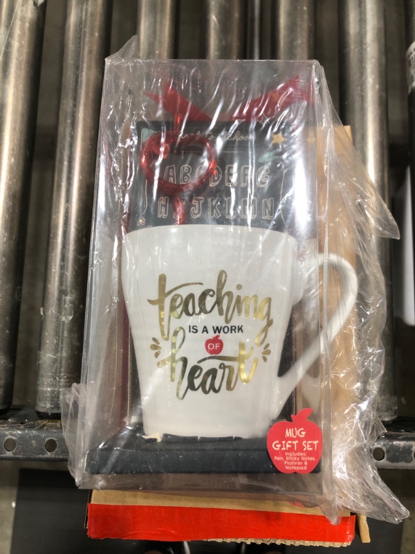 Photo 2 of "Teaching is a work of heart" Mug gift set