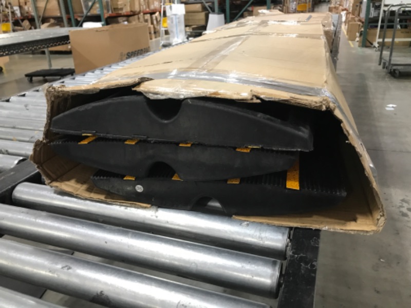 Photo 1 of VEVOR Rubber Driveway Ramps 3 Pack, Heavy Duty 33069lbs Load Capacity Curb Ramp, 2.6 inch High Car Ramps for Loading Dock Garage Sidewalk 3PC-Black&yellow