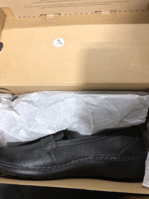 Photo 1 of Clarks Womens Cora Daisy 10 Black Tumbled Leather