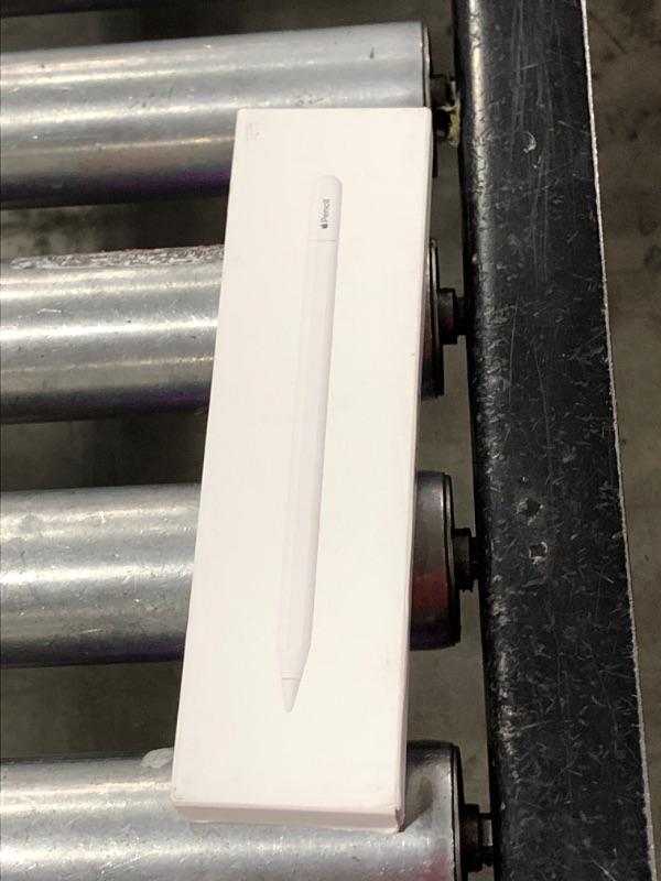 Photo 2 of Apple Pencil (USB-C) ???????