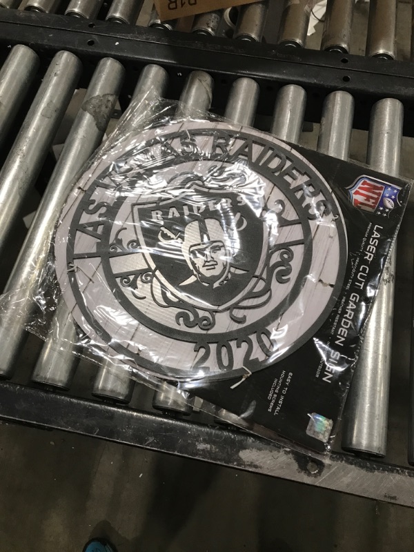 Photo 2 of NFL Las Vegas Raiders Laser Cut Metal Sign,Black