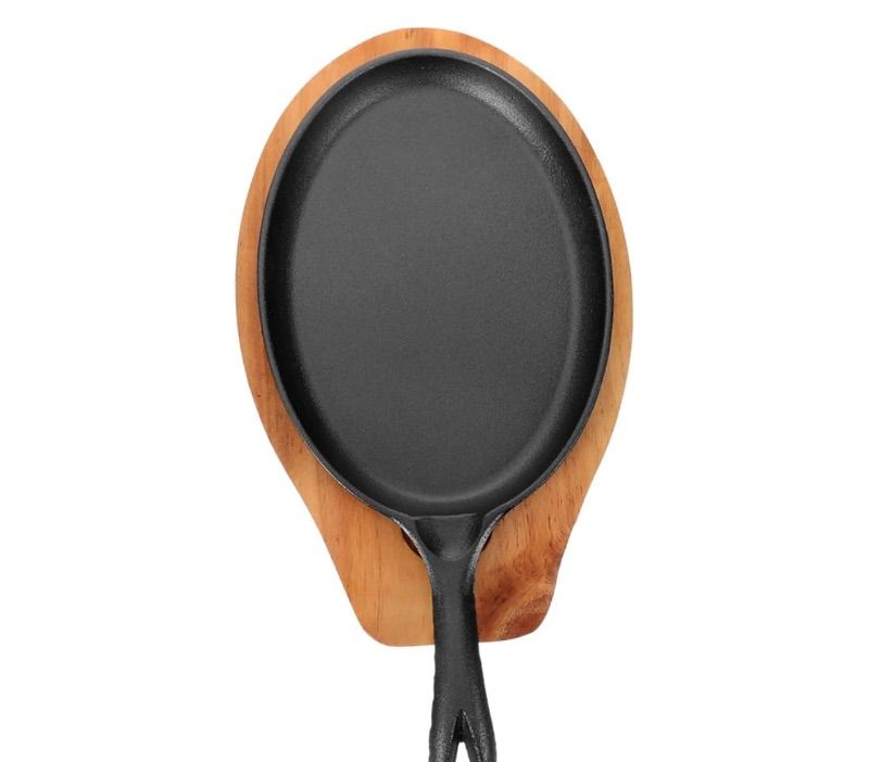 Photo 1 of 1 Set Cast Iron Skillet Kitchen Supplies Baking Dish Convenient Cooking Pan Daily Use Pancake Pan Bread Baking Tray Cake Baking Tray Ceramic Pie Pan Handle Frying Pan Baking Board