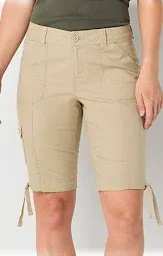 Photo 1 of St. John's Bay Womens Mid Rise Cargo Short Size 18