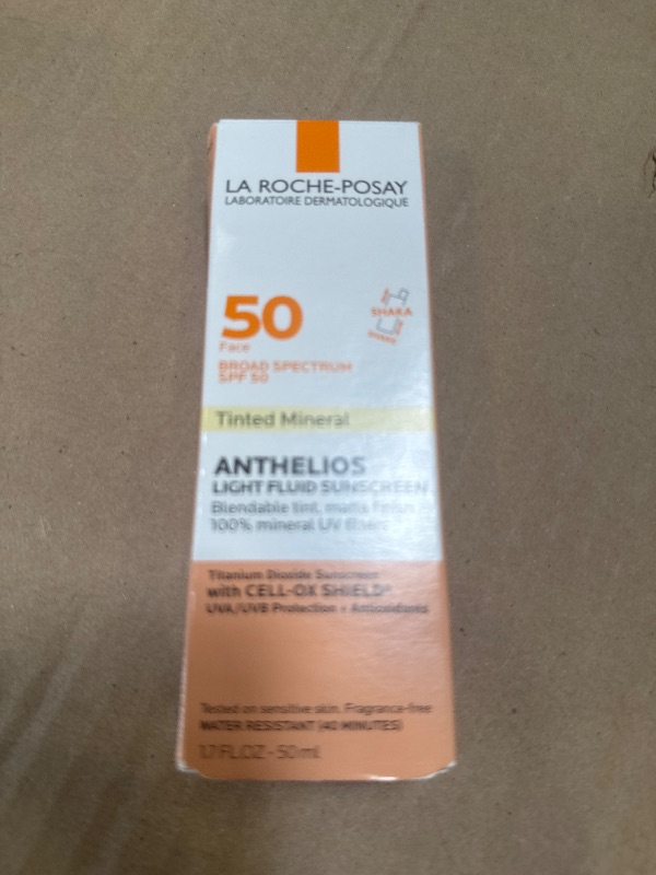 Photo 1 of La Roche-Posay Anthelios Tinted Sunscreen SPF 40+, Broad Spectrum SPF + Antioxidants, Titanium Dioxide & Zinc Oxide Sunscreen, 4 Flexible Shades With No White Cast, Oil Free & Oxybenzone Free