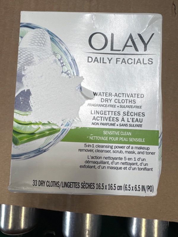 Photo 1 of Olay 4-in-1 Sensitive Daily Facial Cloths, 33