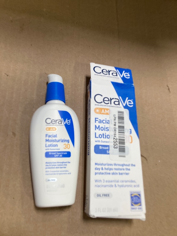 Photo 1 of CeraVe AM Facial Moisturizing Lotion with SPF 30, Oil-Free Face Moisturizer with SPF, Formulated with Hyaluronic Acid, Niacinamide & Ceramides, Non-Comedogenic, Broad Spectrum Sunscreen, 3 Ounce