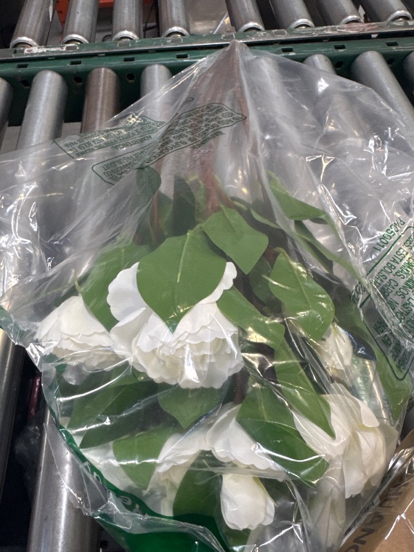 Photo 1 of 5 Bundle Artificial Flowers White Gardenia Flowers Stem Real Looking Fake Peony Flowers DIY Wedding Bouquet Table Centerpieces Flower Arrangements for Home Wedding Decor
