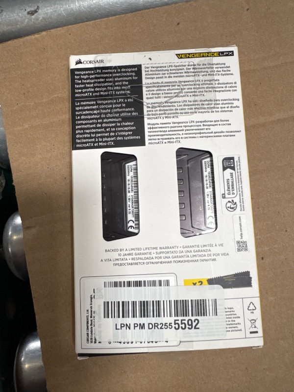 Photo 1 of CORSAIR VENGEANCE LPX DDR4 RAM 16GB (2x8GB) 3200MHz CL16-18-18-36 1.35V Intel AMD Desktop Computer Memory - Black (CMK16GX4M2B3200C16)