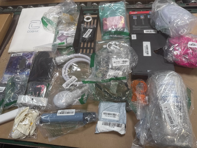 Photo 1 of Box Lot of Miscellaneous Items/Final Sale 