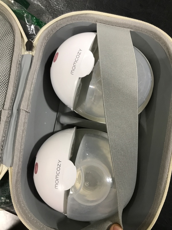 Photo 1 of Pump Hands Free of Moms, Electric Breast Pump