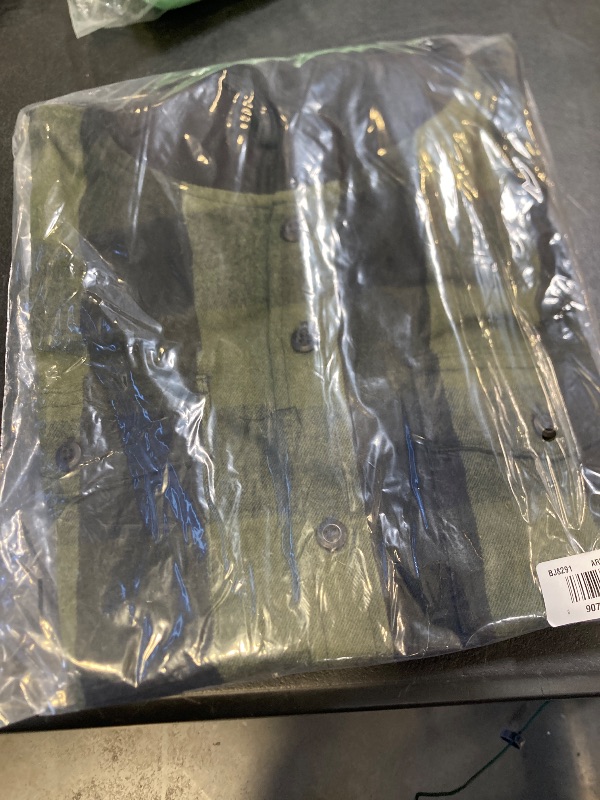 Photo 1 of Burnside Men's Hooded Flannel Shirt with Long Sleeves, Size xl