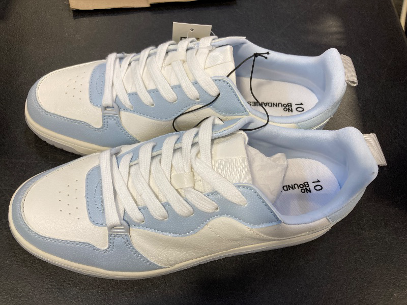 Photo 1 of No Boundaries Women's Lace Up Court Sneakers Memory Foam, Size 10