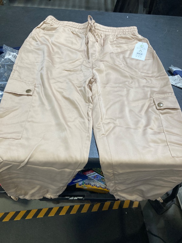 Photo 1 of Time and Tru Women's Satin Jogger Mid Rise Pants, 27" Inseam, Size M