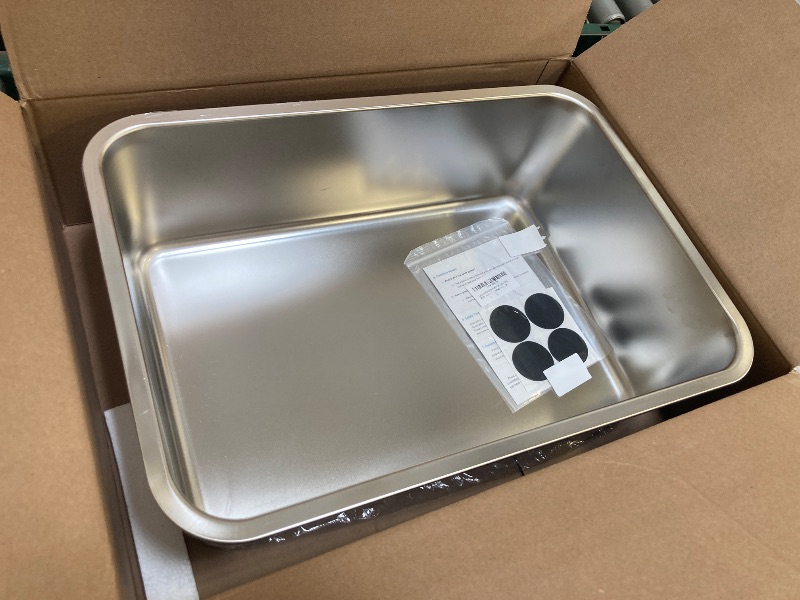 Photo 1 of Stainless Steel Litter Box with Handle?Metal Cat Litter Box with High Sided for Big and Small Cats, Kitty Litter Boxes, Non-Stick, Easy to Clean, Odor-Free, Small Cats Toilet