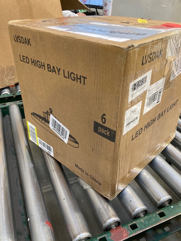 Photo 1 of 3pack UFO LED High Bay Lights 5000K 200W 30000LM AC100-277V with Plug High Bay Led Shop Lights Suitable for Warehouse Workshop Factory Gym Garage Barn LED Lamp