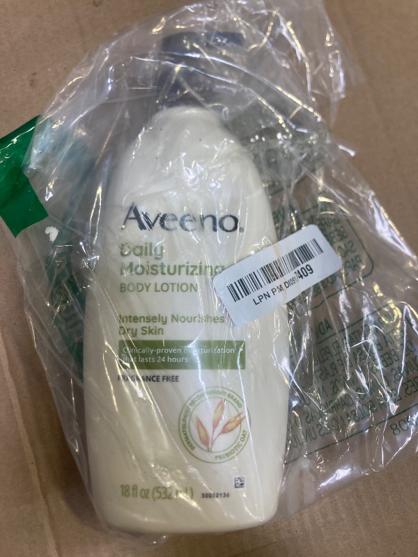 Photo 1 of AVEENO Active Naturals Daily Moisturizing Lotion 18 oz