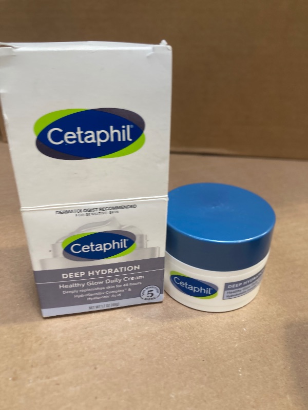 Photo 1 of Cetaphil Deep Hydration Healthy Glow Daily Face Cream, 1.7 oz, 48 Hour Dry Skin Face Moisturizer for Sensitive Skin, With Hyaluronic Acid, Vitamin E & Vitamin B5