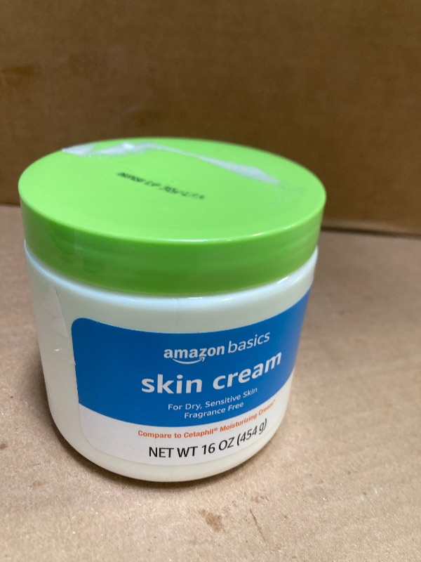 Photo 1 of Amazon Basics Ultra Moisturizing Skin Cream for Dry & Sensitive Skin, Dermatologist Tested, Fragrance Free, 16 Ounce, 1 Pound (Pack of 1) (Previously Solimo)