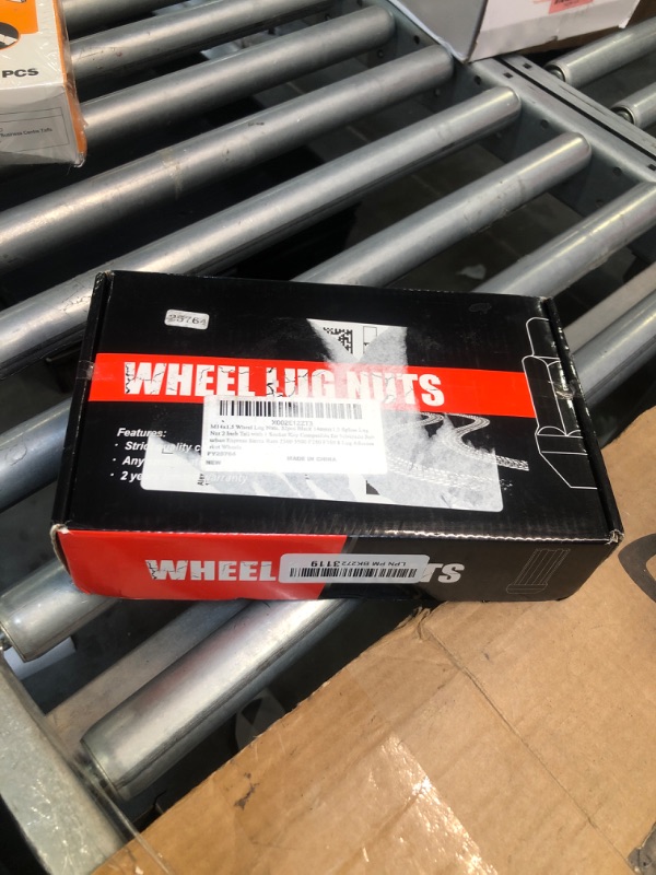 Photo 2 of ***AS IS / NO RETURNS -  FINAL SALE***parts only***
M14x1.5 Wheel Lug Nuts, 32pcs Black 14mmx1.5 Spline Lug Nut 2 Inch Tall with 1 Socket Key Compatible for Silverado Suburban Express Sierra Ram 2500 3500 F250 F350 8 Lug Aftermarket Wheels