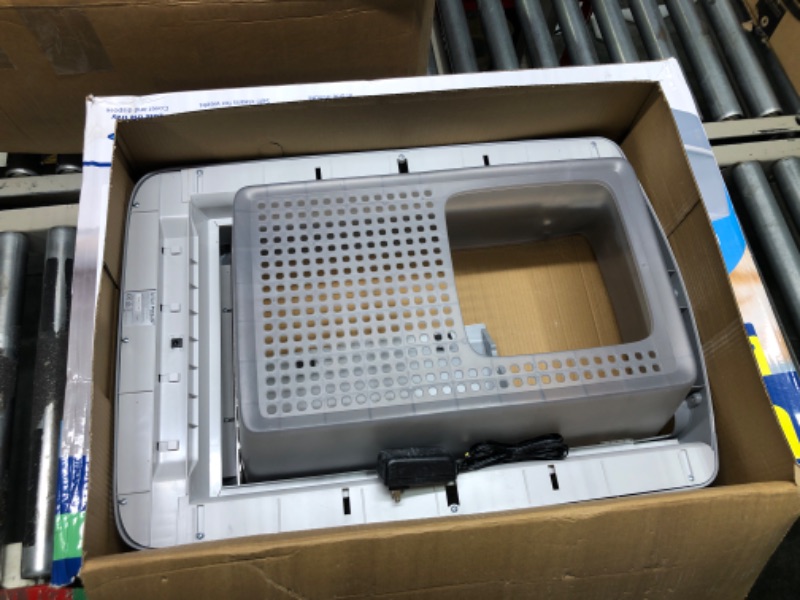 Photo 4 of ***USED**LID IS BROKEN***MISSING CHARGER**FOR PARTS ONLY***SOLD AS IS **ALL SALES ARE FINAL**NO RETURNS**PetSafe ScoopFree Crystal Pro Front-Entry Self-Cleaning Cat Litter Box - Never Scoop Litter Again - Hands-Free Cleanup with Disposable Crystal Tray - 