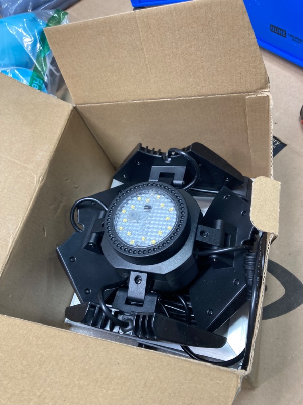 Photo 3 of ******Sale for parts only no returns*****
HULPPRE Solar Shed Light-Daytime or Night,4+1 Leaves 136Leds Brighter Solar Light Indoor&Outdoor with Remote,IP65 Barn/Chicken Coop/Workshop/Ceiling/Pendant Light for Patio,Garden,Yard,Gazebo 136leds indoor&outdoo