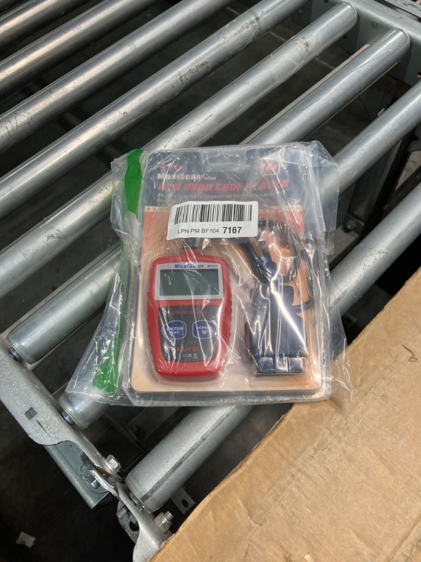 Photo 2 of ***AS IS / NO RETURNS -  FINAL SALE***
Autel OBD2 Scanner MS309 Universal Car Engine Fault Code Reader, Check Engine Light and Emission Monitor Status, OBDII CAN Diagnostic Scan Tool