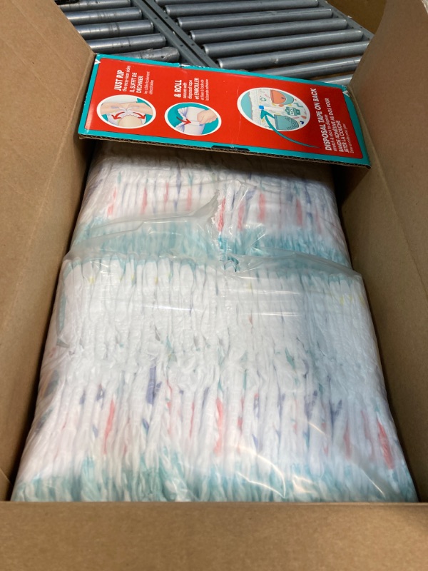 Photo 3 of ***AS IS / NO RETURNS -  FINAL SALE***parts only***
Pampers Cruisers Diapers, 4 (22-37 lb), Enormous Pack - 116 diapers