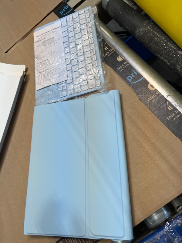 Photo 2 of ****USED** iPad 10th Generation Case with Keyboard (10.9", 2022), Smart Keyboard Folio Cover with Pencil Holder, Multi-Touch Trackpad, 7 Color Backlit, Detachable Keyboard for iPad 10th Gen (Sky Blue) Sky-Blue