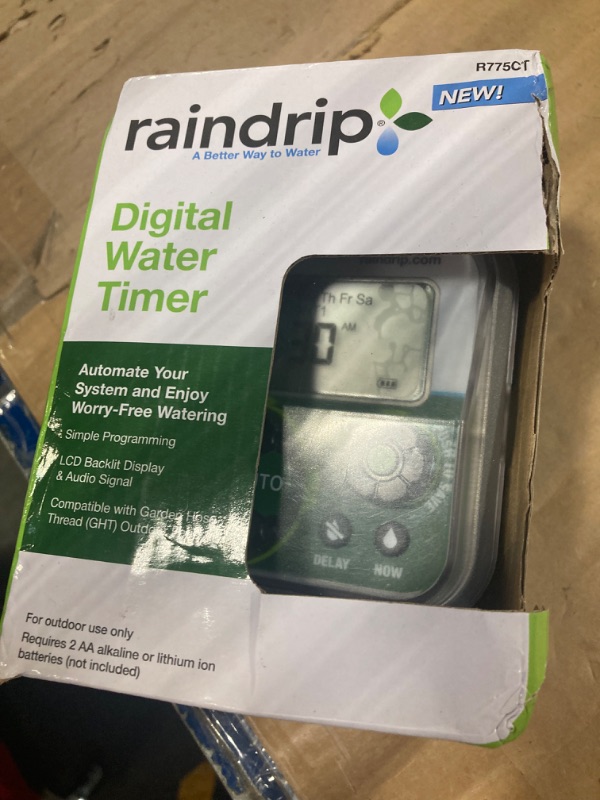 Photo 3 of ****USED*** Raindrip Digital Hose-End Automatic Water Timer, Connects to Garden Faucets and Hose Bibbs, with Back-Lit LCD Screen for Drip Irrigation, Garden, Self-Watering, Grey