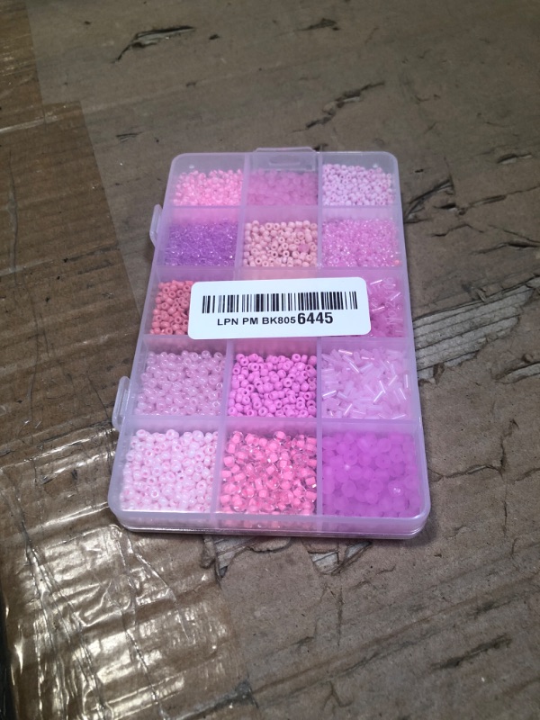 Photo 4 of 500pcs Acrylic Letter Beads Alphabet White Letters Pink Cube Bead, 6x6mm, for Friendship Bracelets and Gifts Souvenir Jewelry Making White Letter Pink Bead 6×6mm(Cube)