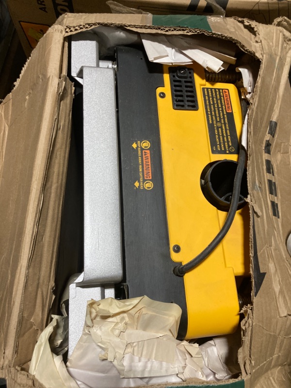 Photo 3 of ***USED***PARTS ONLY***SOLD AS IS NO RETURNS***ALL SALES ARE FINAL*** DEWALT (DWE7491RS) 10-Inch Table Saw, 32-1/2-Inch Rip Capacity, Yellow/Black/Silver Yellow/Black/Silver Table Saw/Stand One Size