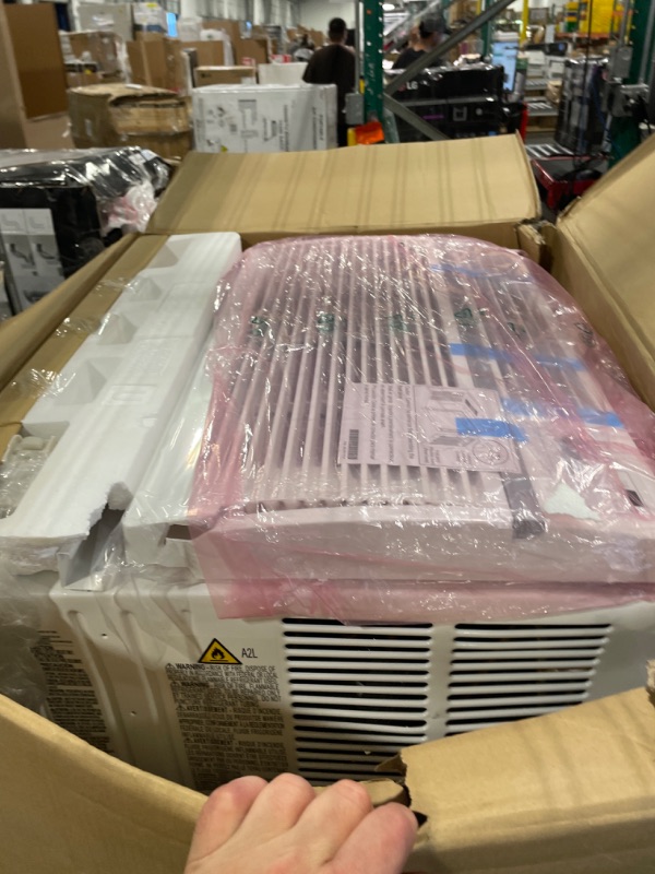 Photo 2 of ****Damaged face plate****
LG LW1424RD, 14000 BTU, White 14,000 Window Air Conditioner, 115V, 700 Sq.Ft. (25' x 28' Room Size), Quiet Operation, Electronic Control with Remote, 3 Cooling & Fan Speeds, Auto Restart 14000 BTU Cool Only 115V White