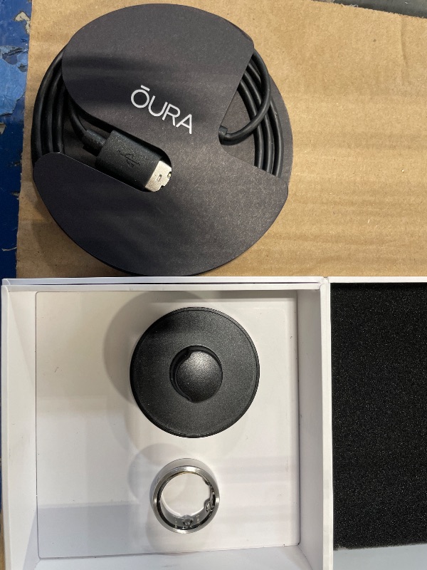 Photo 3 of ****NO FUNCTIONAL****Oura Ring Gen3 Horizon - Brushed Titanium - Size 9 - Smart Ring - Size First with Oura Sizing Kit - Sleep Tracking Wearable - Heart Rate - Fitness Tracker - 5-7 Days Battery Life