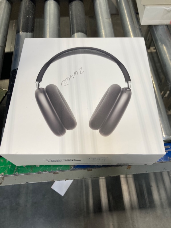 Photo 2 of Apple AirPods Max Wireless Over-Ear Headphones